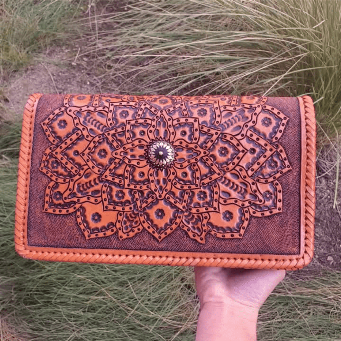 Honey Crossbody Bags | Honey Leather Crossbody Bags | MIOHERMOSA