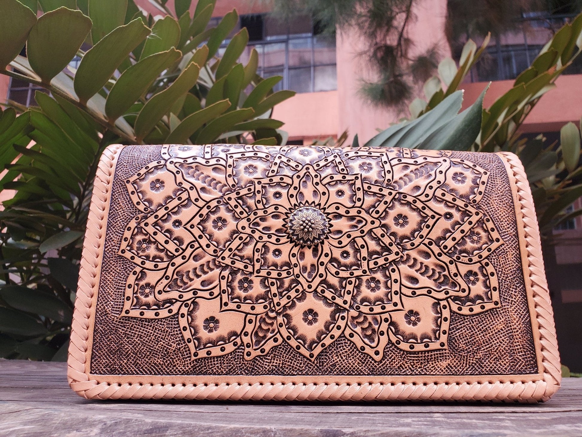 Natural Leather Bags | Elegant Crossbody Purse | MIOHERMOSA