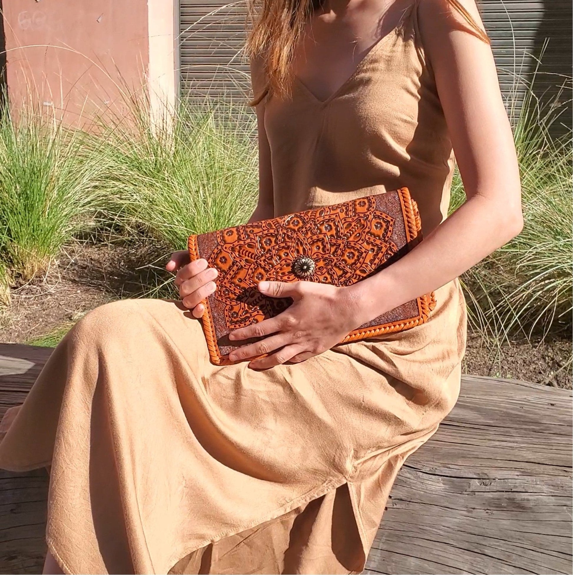 Elegant Leather Crossbody Bag | Leather Crossbody Bags | MIOHERMOSA