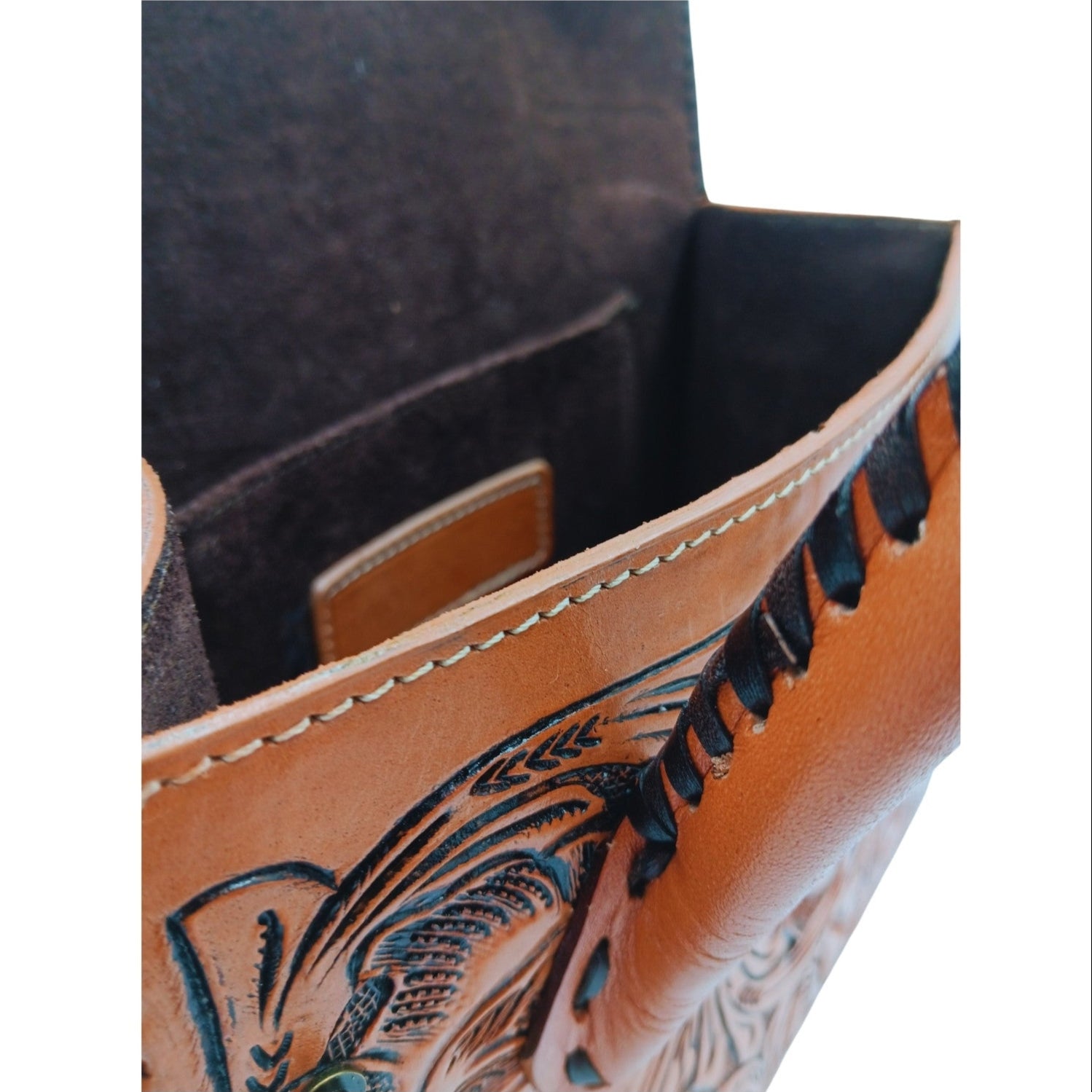 Interior slip pocket and craftsmanship details of the handmade leather purse