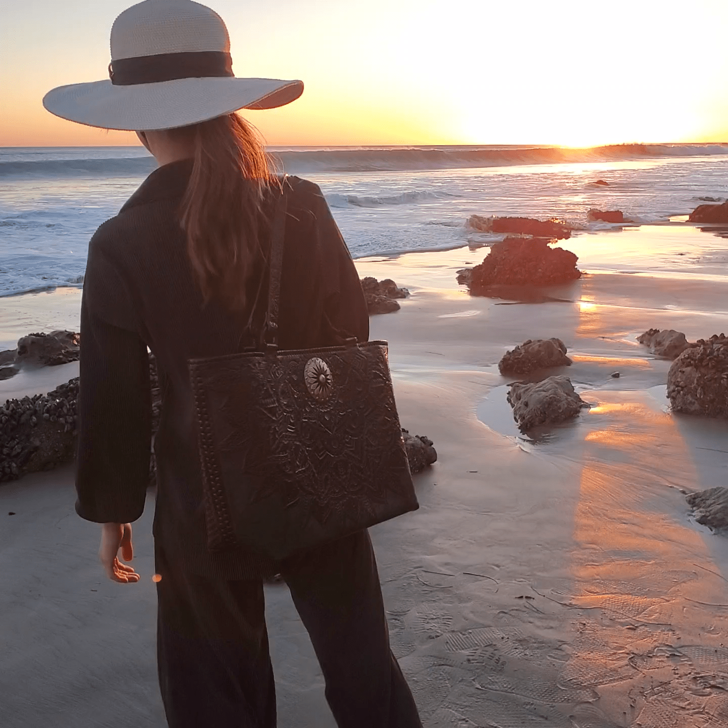 MIOHERMOSA: Summer Style with Handcrafted Leather Handbags - MIOHERMOSA