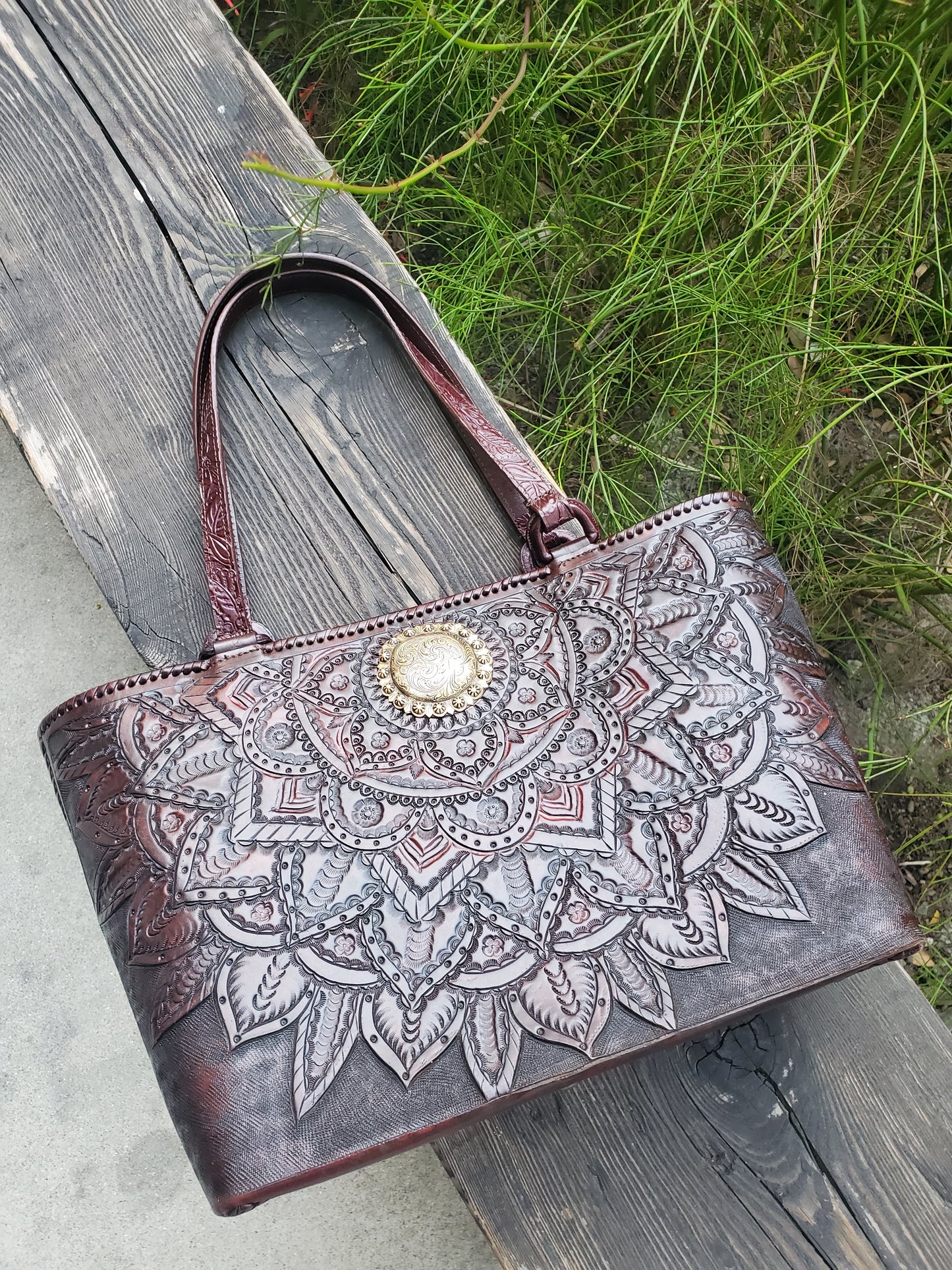 Hand Made Leather Tote Bag "MIA" by MIOHERMOSA Brown Mia Swirls Top