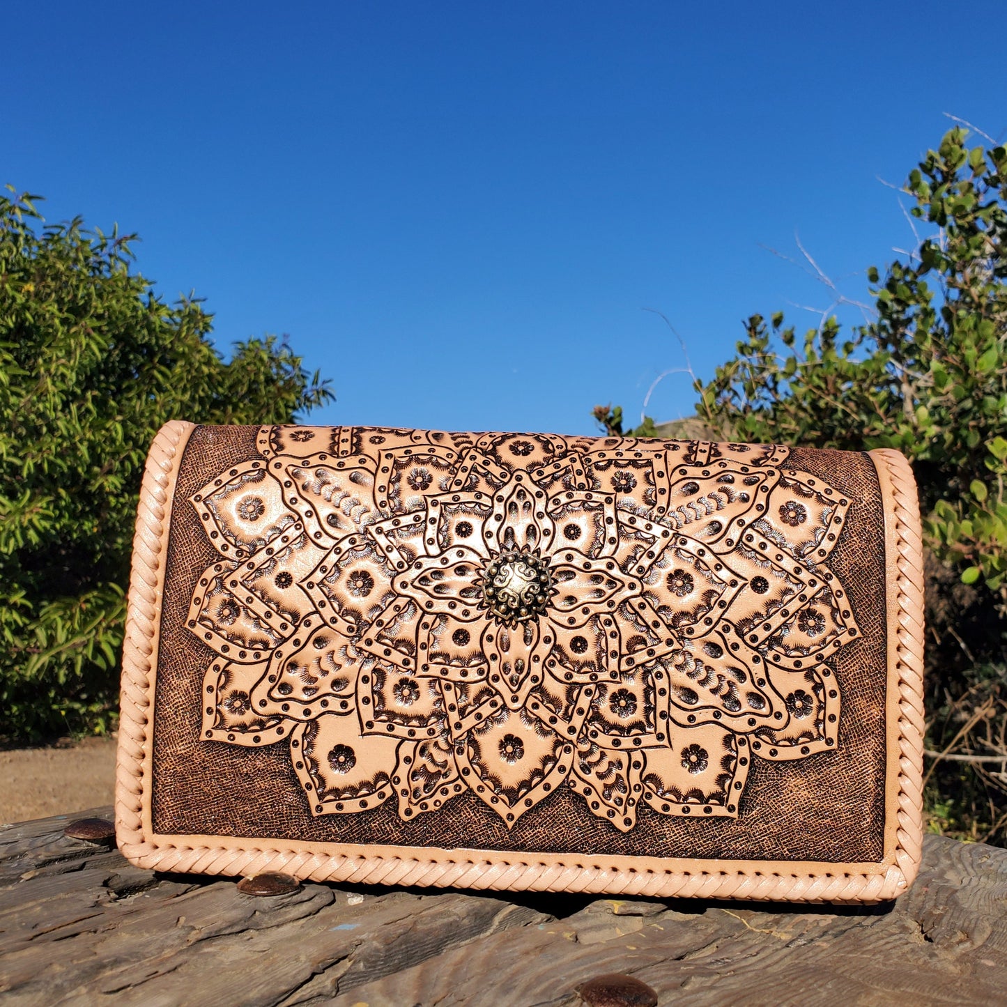 Hand Made Leather Crossbody Bag "CECELIA" by MIOHERMOSA Natural Cecilia Mayan Middle