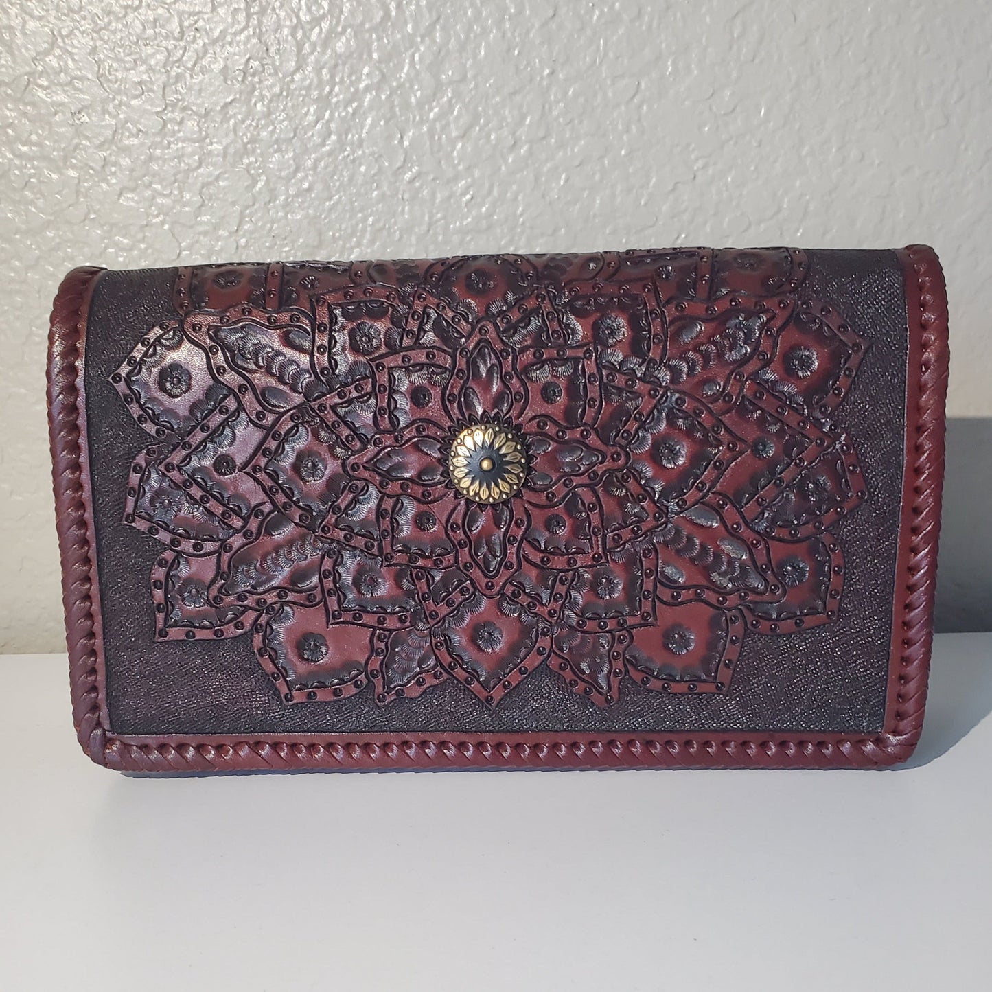 Hand Made Leather Crossbody Bag "CECELIA" by MIOHERMOSA Brown Cecilia Flower