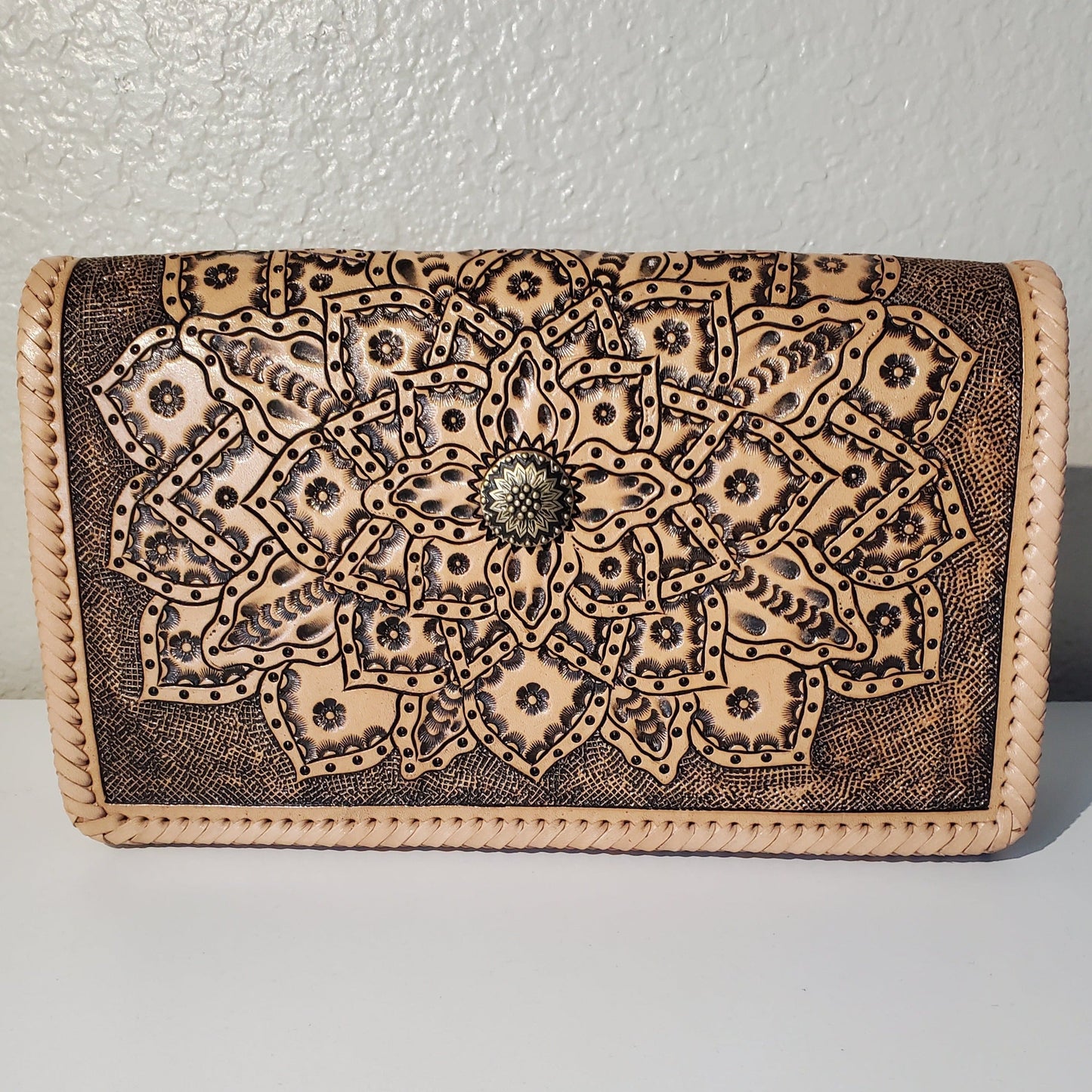 Hand Made Leather Crossbody Bag "CECELIA" by MIOHERMOSA Natural Cecilia Mayan Flower