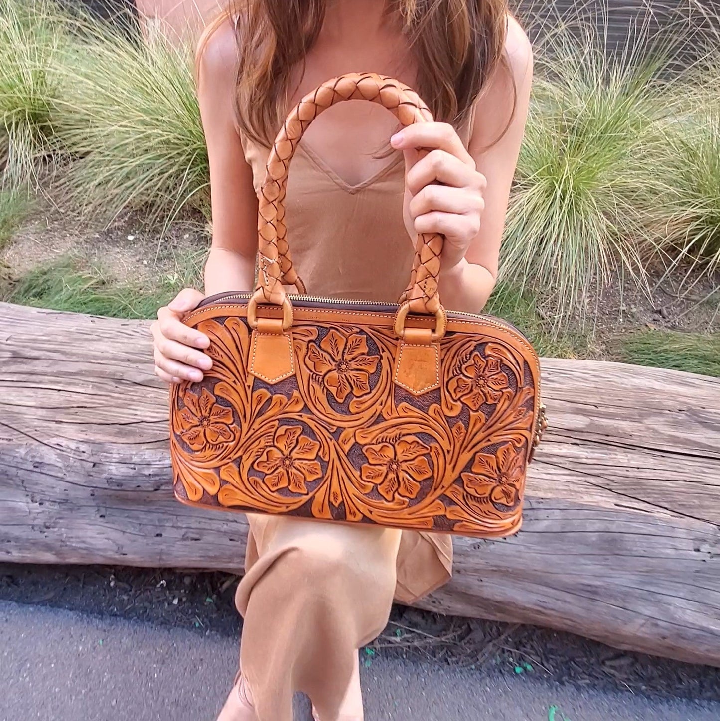 Elegant Brown Satchel | Luxury Leather Satchel | MIOHERMOSA