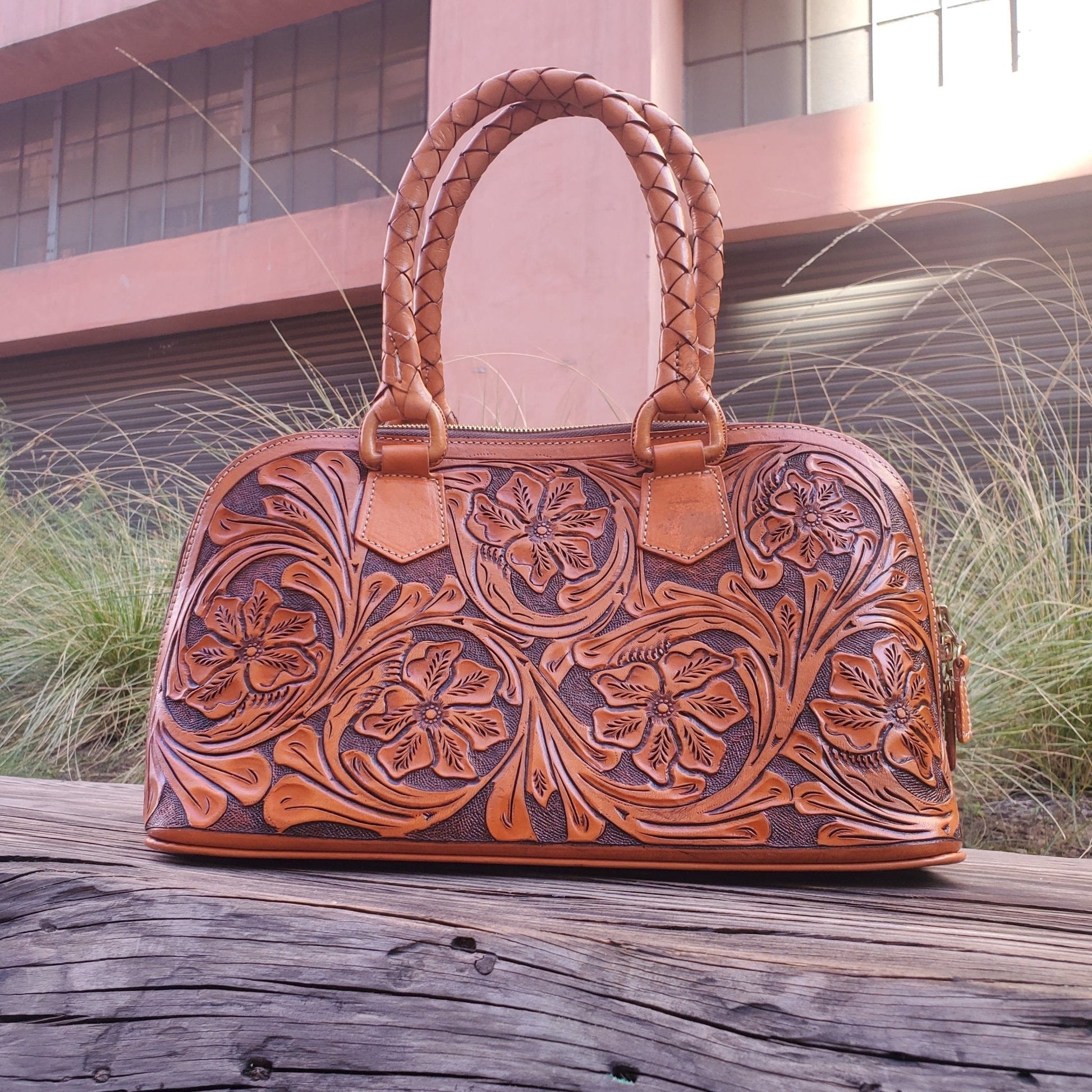 Stylish Natural Leather Bag | Leather Satchel | MIOHERMOSA