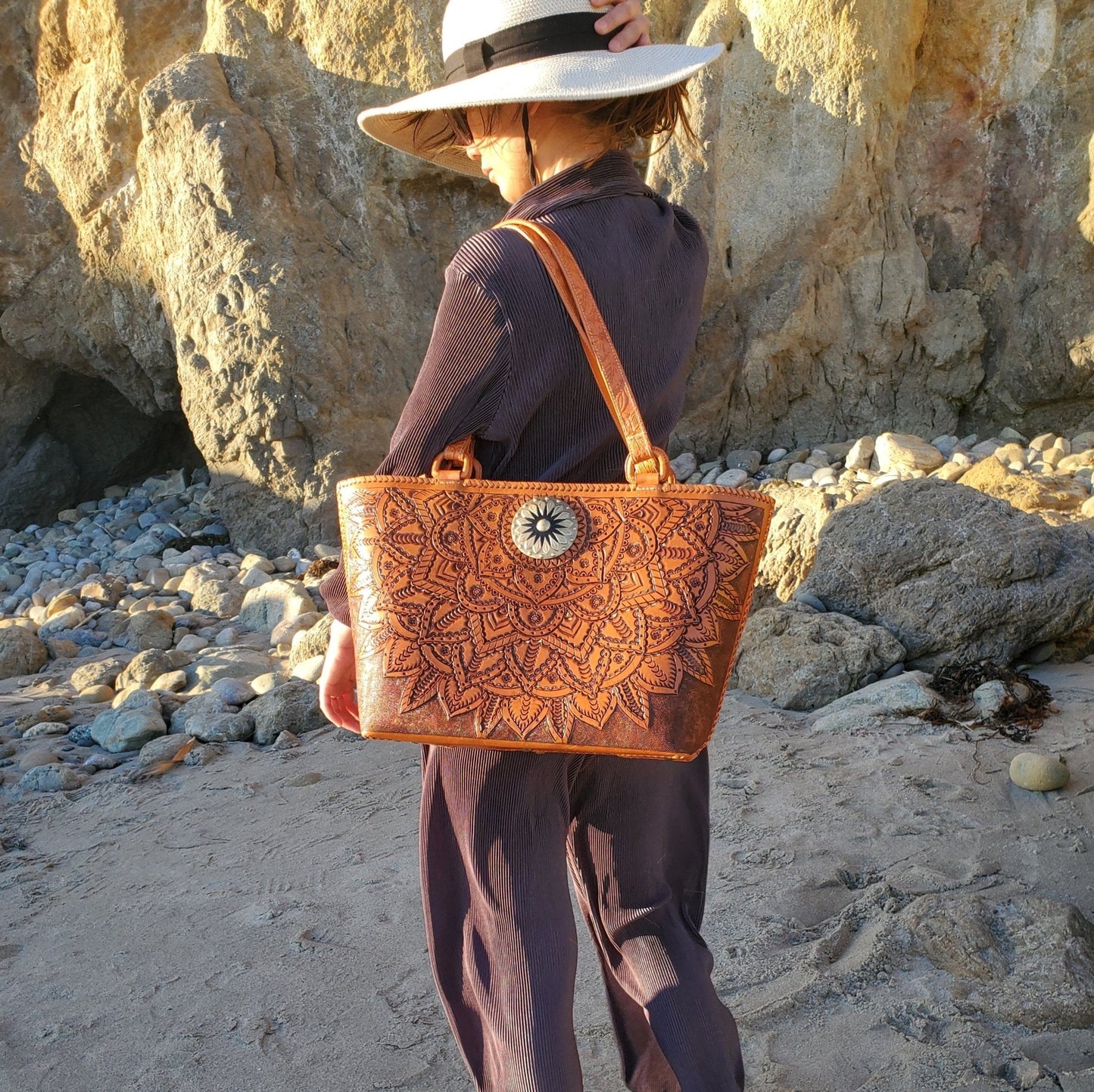 Miohermosa "Mia" Brown Leather Tote Bag - SUN MIDDLE - MIOHERMOSA